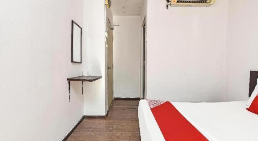 Oyo 90643 Gks Hotel Серембан Екстериор снимка